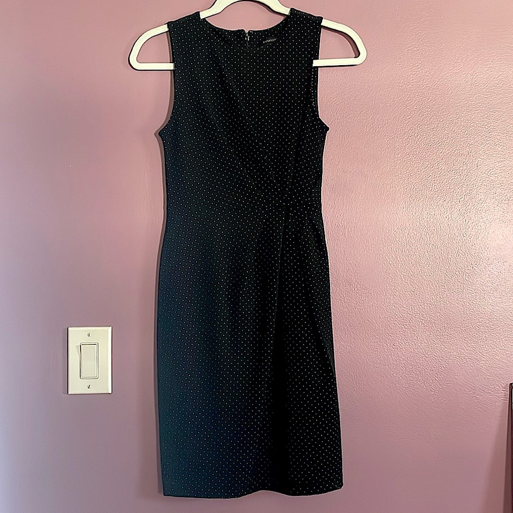 Dotted Banana Republic Black Dress 👗